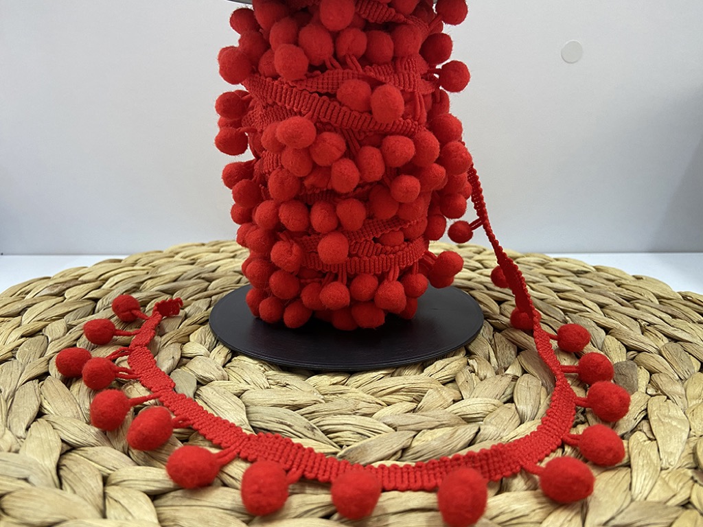 ŞERİT PONPON KIRMIZI / 1 METRE